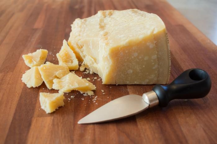 陈年奶酪中的复合物可以预防肝癌，延年益寿